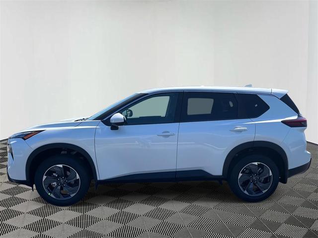 Photo of 2026 White Pearl Nissan Rogue