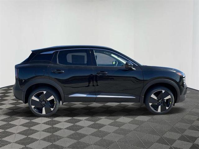 Photo of 2025 Super Black Nissan Kicks