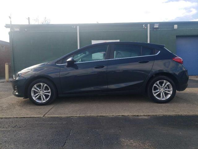 Photo of 2019 DARK BLUE Chevrolet Cruze