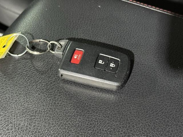 Photo of 2021 Classic Silver Metallic Toyota 4Runner