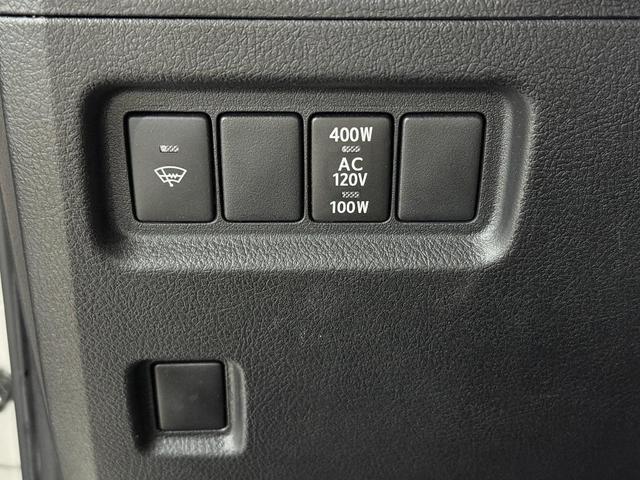 Photo of 2021 Classic Silver Metallic Toyota 4Runner