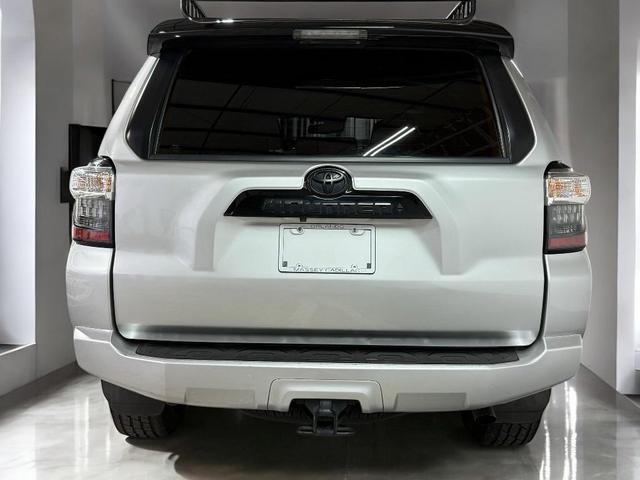 Photo of 2021 Classic Silver Metallic Toyota 4Runner