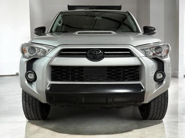 Photo of 2021 Classic Silver Metallic Toyota 4Runner