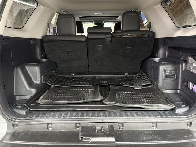 Photo of 2021 Classic Silver Metallic Toyota 4Runner