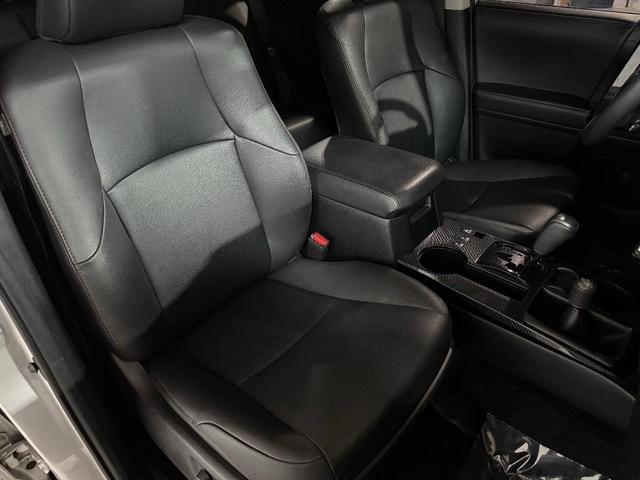Photo of 2021 Classic Silver Metallic Toyota 4Runner