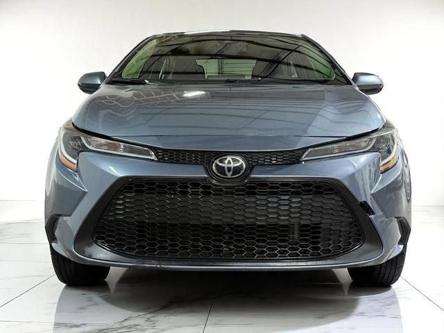 Photo of 2020 Classic Silver Metallic Toyota Corolla
