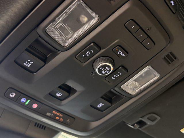 Photo of 2023 Crystal White Tricoat Cadillac Escalade