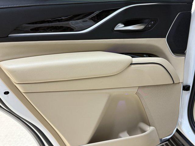 Photo of 2023 Crystal White Tricoat Cadillac Escalade