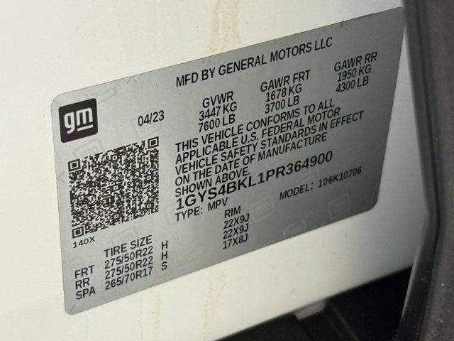 Photo of 2023 Crystal White Tricoat Cadillac Escalade