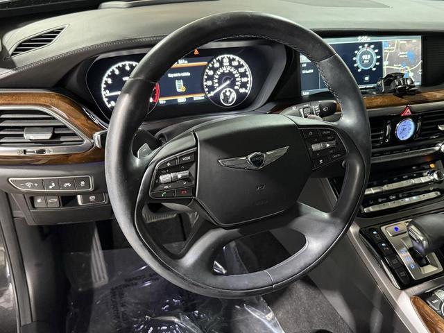 Photo of 2018 Victoria Black Genesis G90