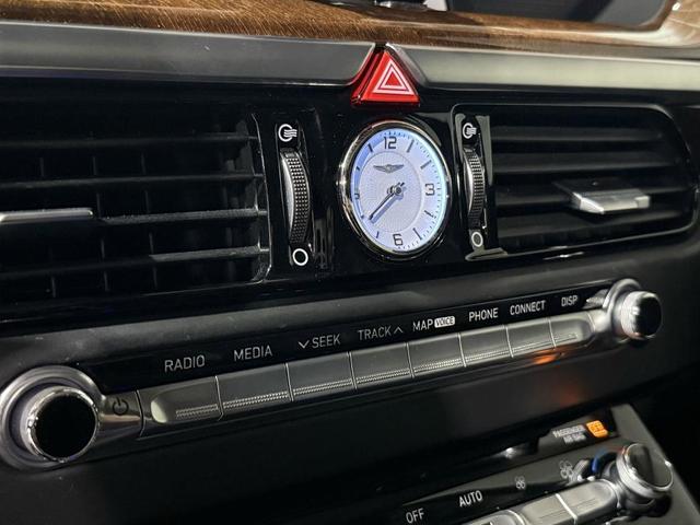 Photo of 2018 Victoria Black Genesis G90
