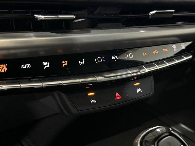 Photo of 2025 Emerald Lake Metallic Cadillac XT4