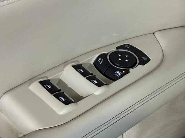 Photo of 2017 Black Velvet Lincoln MKZ