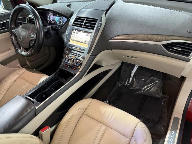 Photo of 2017 Black Velvet Lincoln MKZ