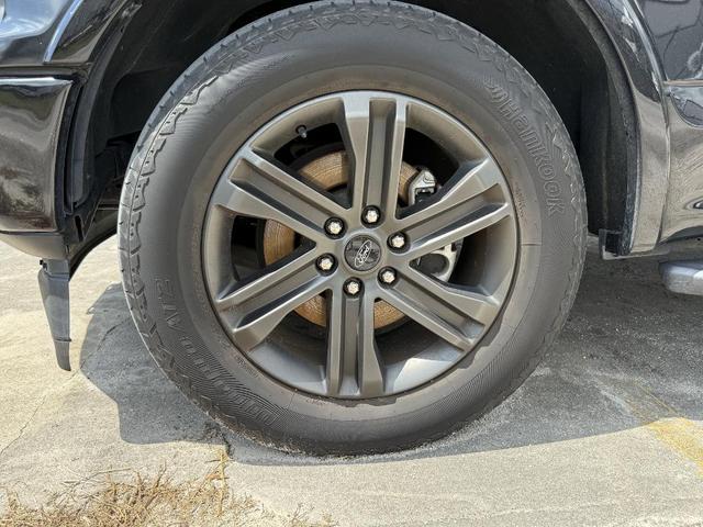 Photo of 2019 Agate Black Metallic Ford F-150
