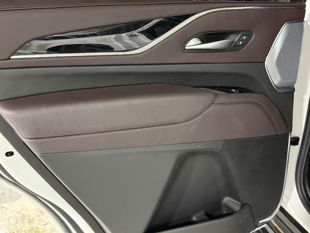 Photo of 2023 Crystal White Tricoat Cadillac Escalade