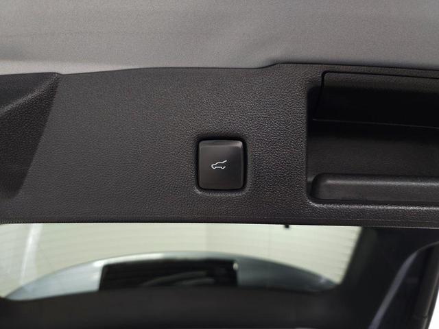 Photo of 2022 Ice Blue Ford Escape