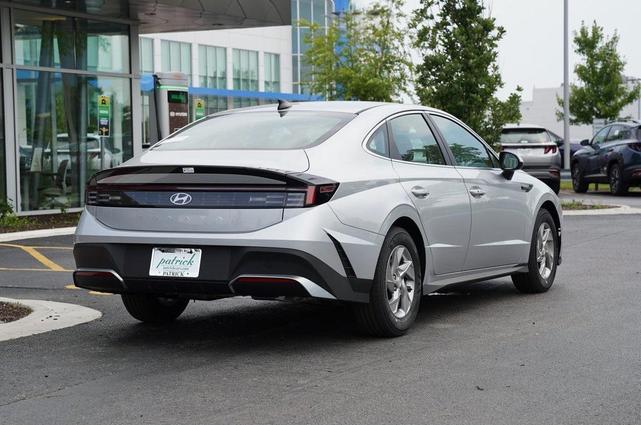 Photo of 2025 Silver Hyundai SONATA