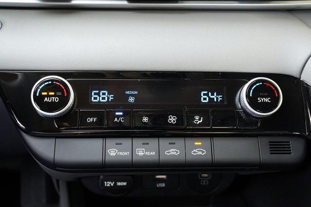 Photo of 2025 Black Hyundai ELANTRA HEV