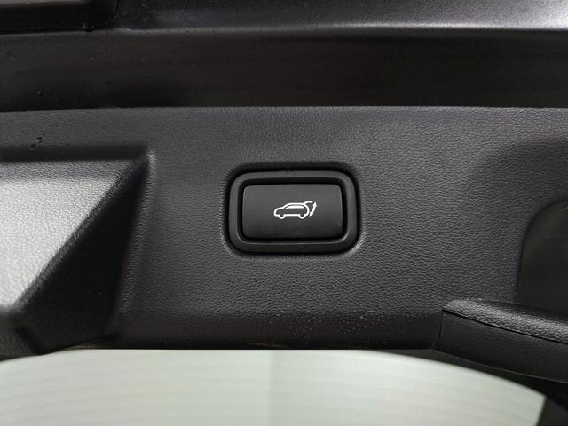 Photo of 2025 Phantom Black Hyundai TUCSON