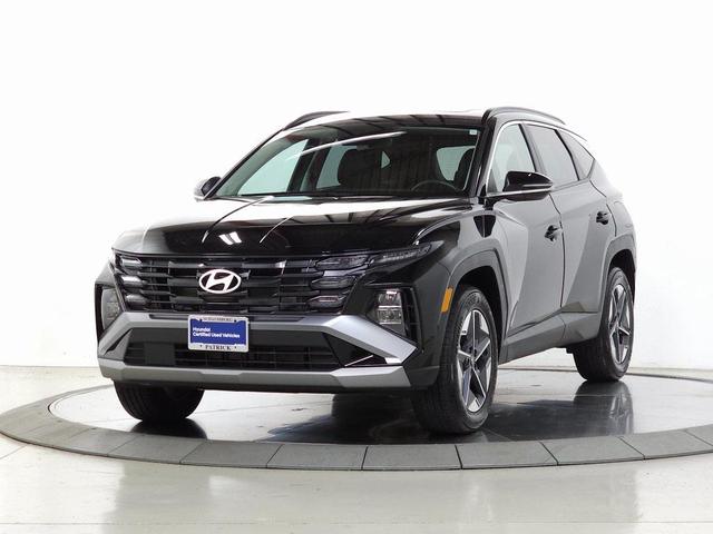 Photo of 2025 Phantom Black Hyundai TUCSON