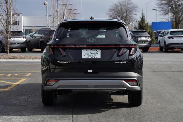 Photo of 2025 Ash Black Hyundai TUCSON Hybrid