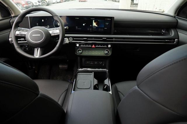 Photo of 2025 Ash Black Hyundai TUCSON Hybrid
