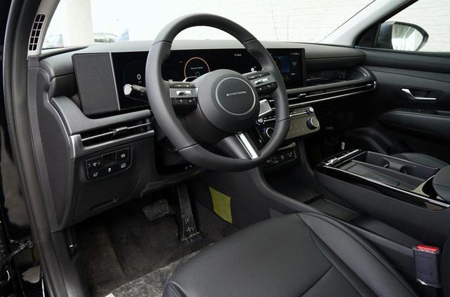 Photo of 2025 Ash Black Hyundai TUCSON Hybrid