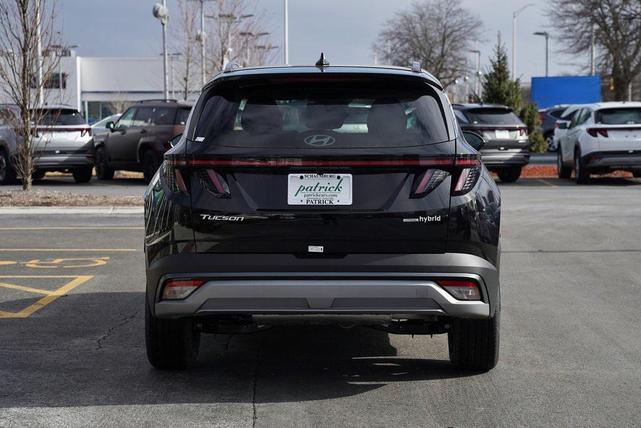 Photo of 2025 Ash Black Hyundai TUCSON Hybrid