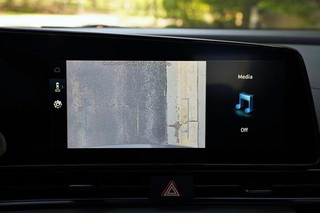Photo of 2025 Gray Hyundai ELANTRA HEV