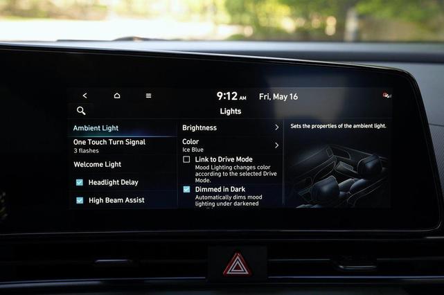 Photo of 2025 Gray Hyundai ELANTRA HEV