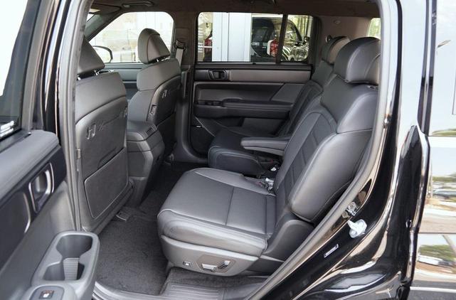 Photo of 2026 Phantom Black Hyundai SANTA FE