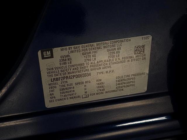 Photo of 2023 Sapphire Metallic Buick Envision