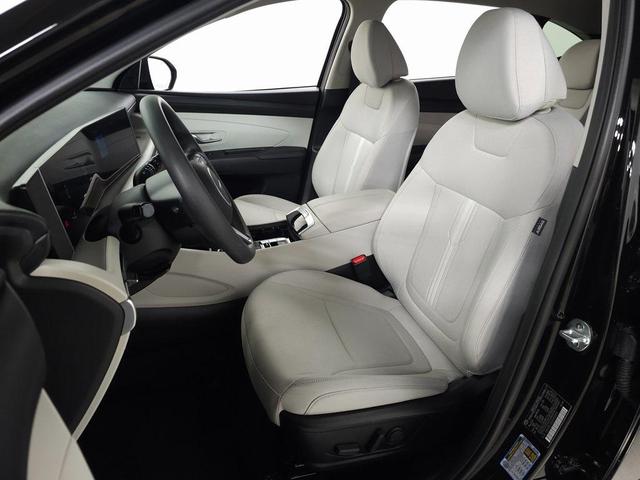 Photo of 2025 Phantom Black Hyundai TUCSON