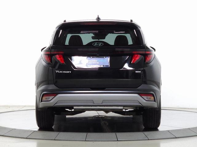 Photo of 2025 Phantom Black Hyundai TUCSON