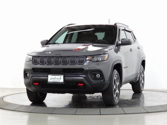Photo of 2022 Sting Gray Clearcoat Jeep Compass