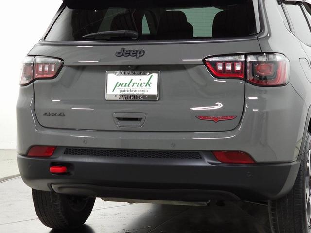 Photo of 2022 Sting Gray Clearcoat Jeep Compass
