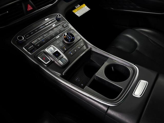 Photo of 2023 Shimmering Silver Pearl Hyundai SANTA FE
