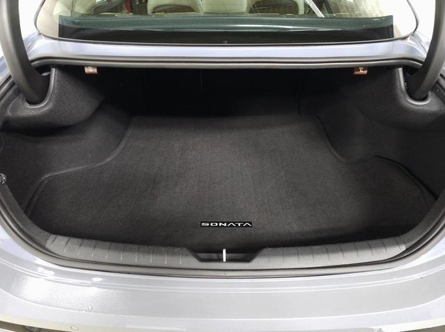 2025 Hyundai Sonata Hybrid
