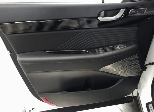 Photo of 2025 Hyper White Hyundai PALISADE