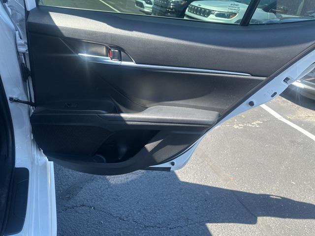 Photo of 2023 Ice Cap Toyota Camry