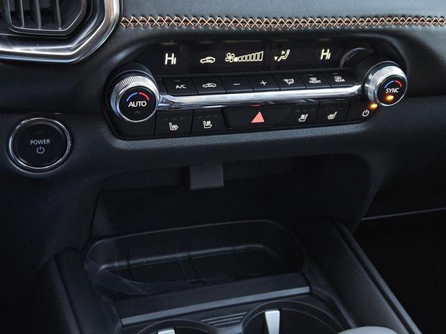 Photo of 2025 wind chill pearl Mazda CX-5