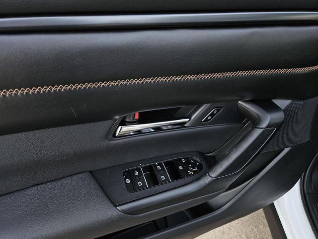 Photo of 2025 wind chill pearl Mazda CX-5
