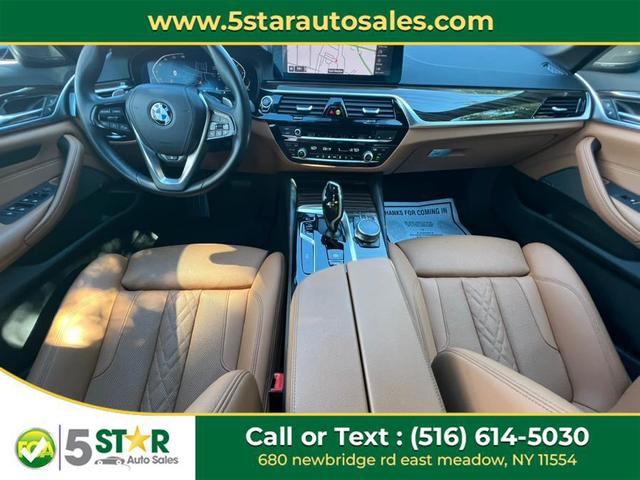 Photo of 2021 WHITE BMW 530