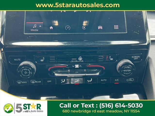 Photo of 2022 Velvet Red Pearlcoat Jeep Grand Cherokee