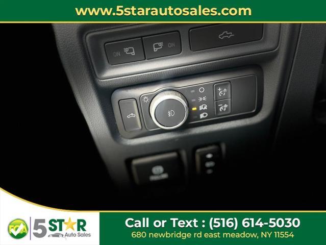 Photo of 2023 SILVER Ford F-150