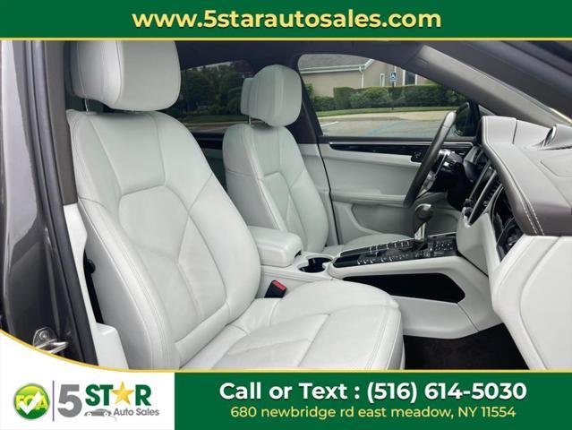 Photo of 2018 GRAY Porsche Macan