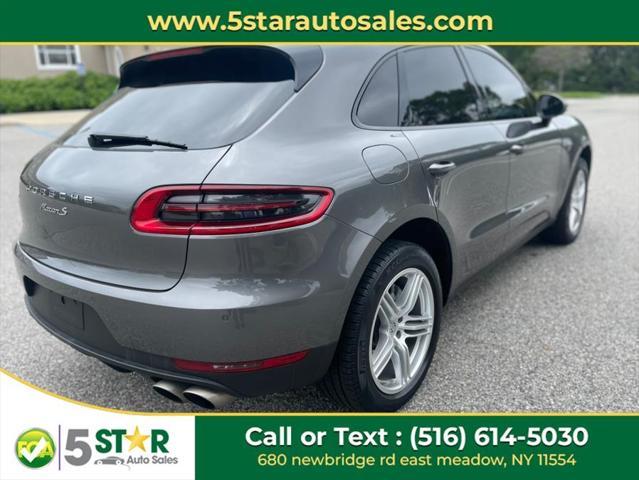 Photo of 2018 GRAY Porsche Macan