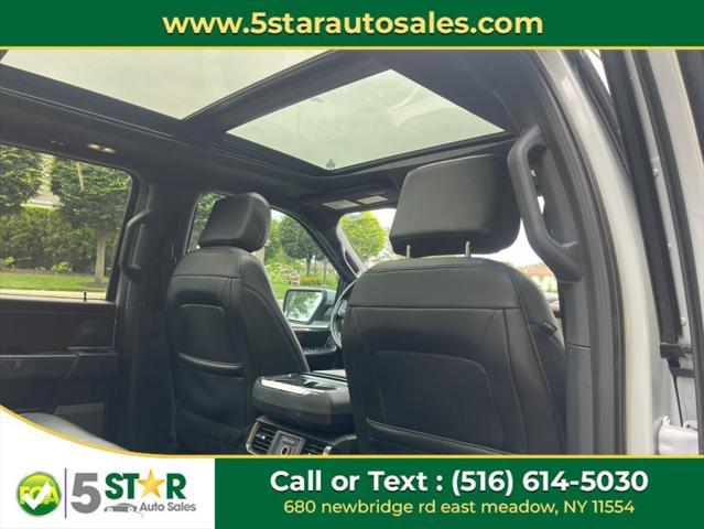 Photo of 2022 white Ford F-150