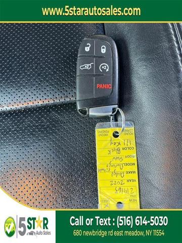 Photo of 2022 DB Black Clearcoat Dodge Durango